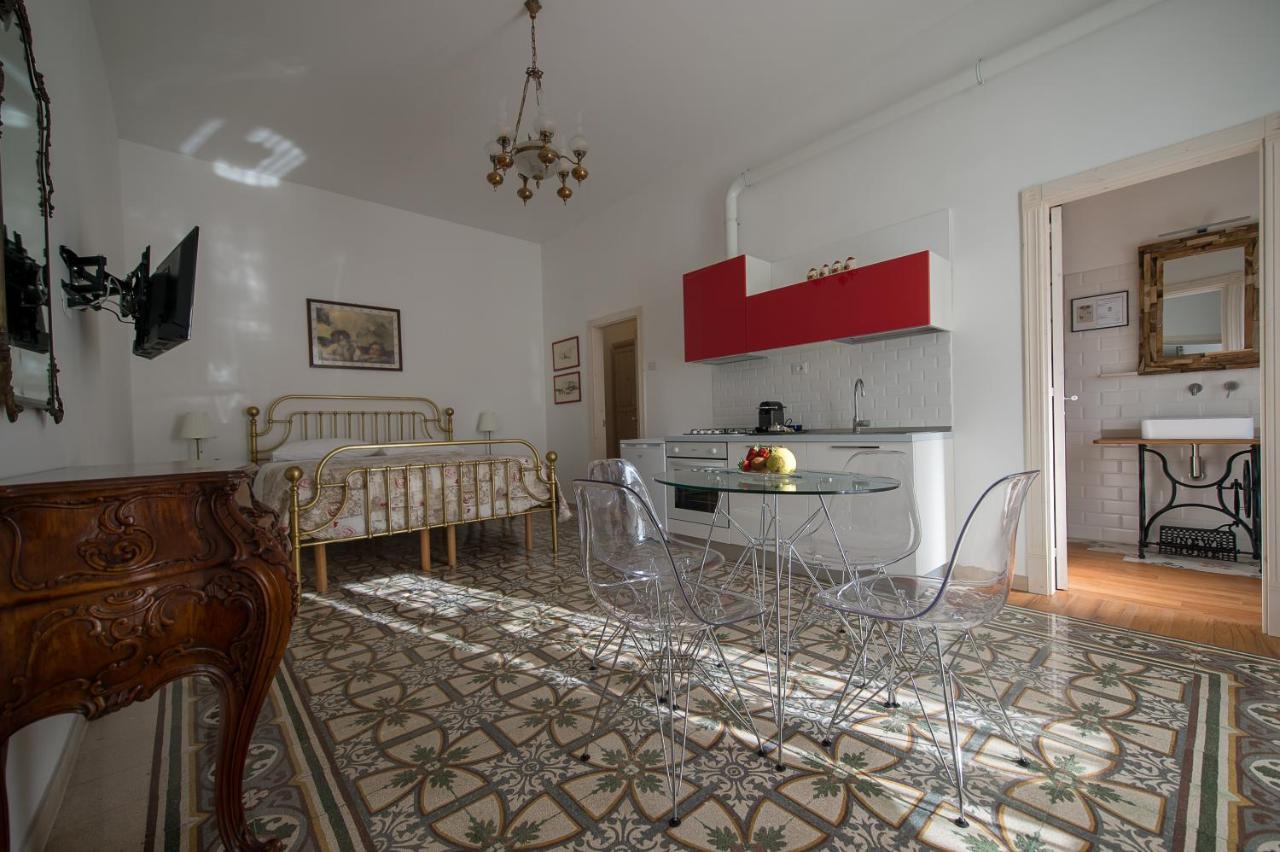 Ai Cappuccini Guest House 诺伊卡塔罗 外观 照片