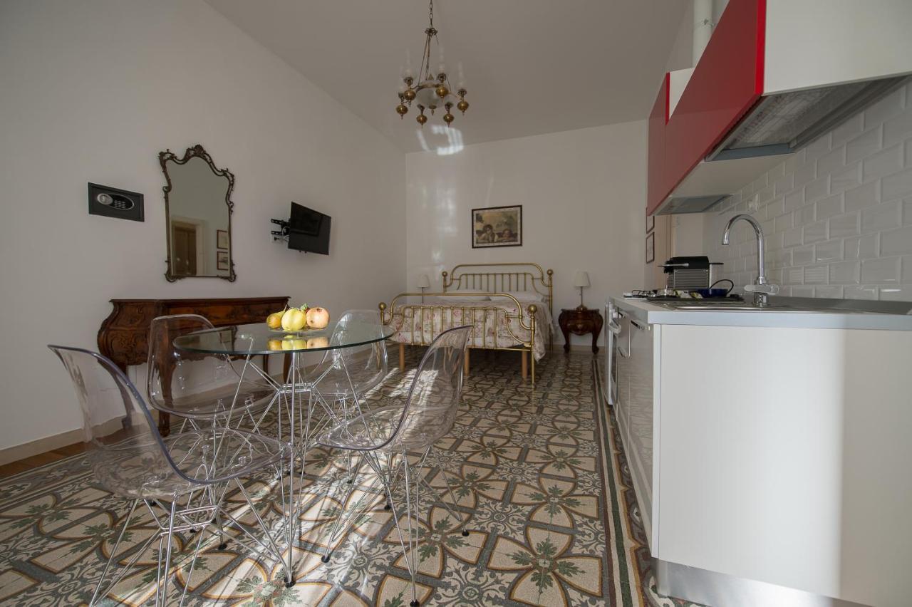 Ai Cappuccini Guest House 诺伊卡塔罗 外观 照片