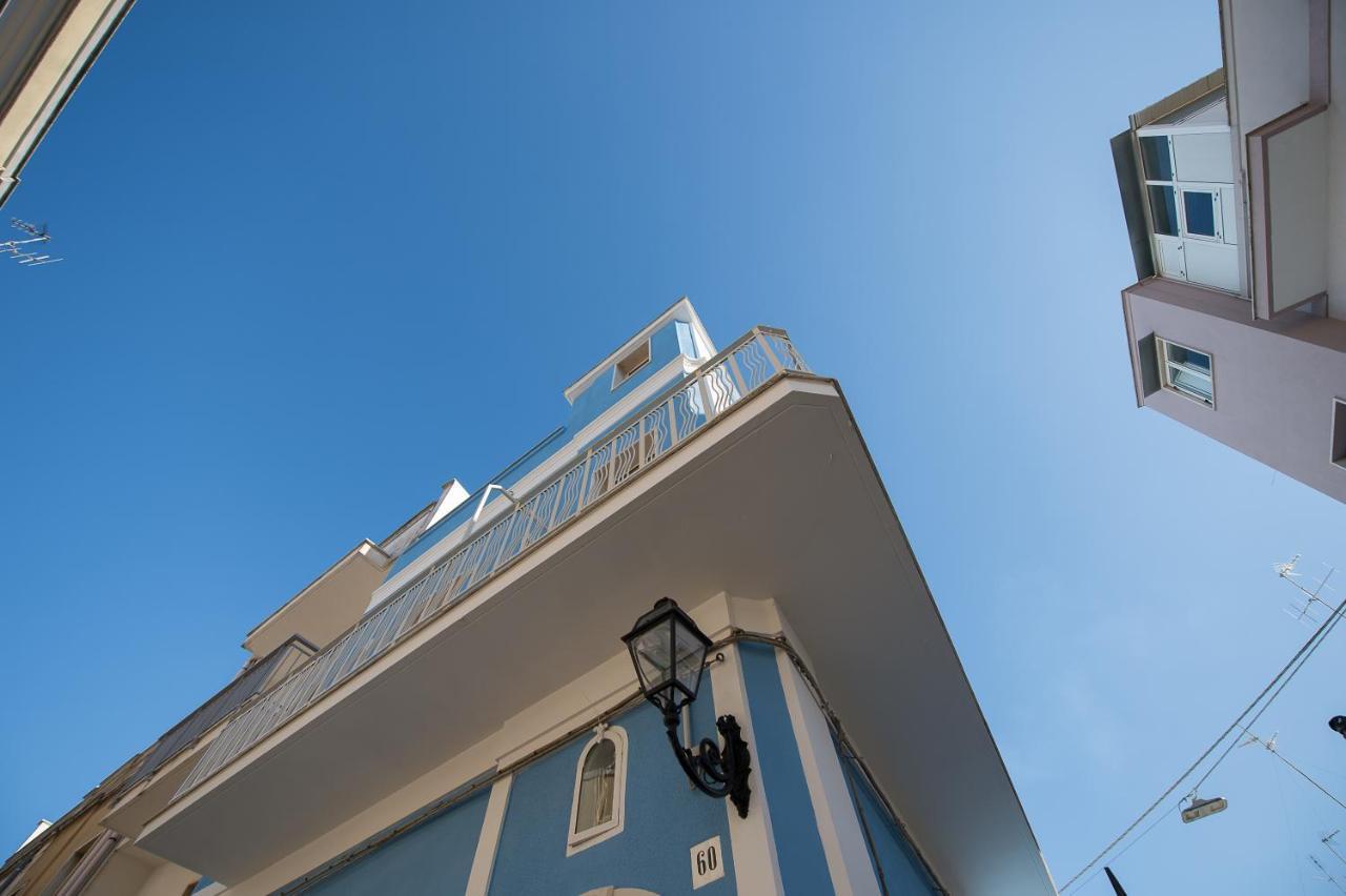 Ai Cappuccini Guest House 诺伊卡塔罗 外观 照片
